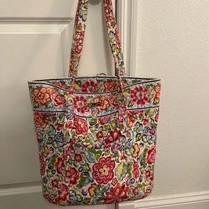 Vera Bradley overnight bag/diaper bag